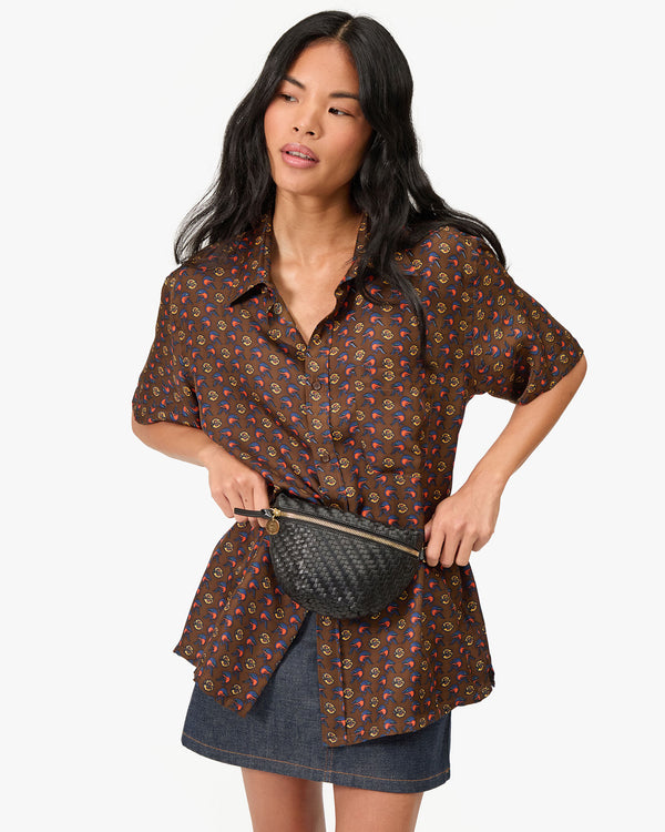 Petite Fanny on Sandra