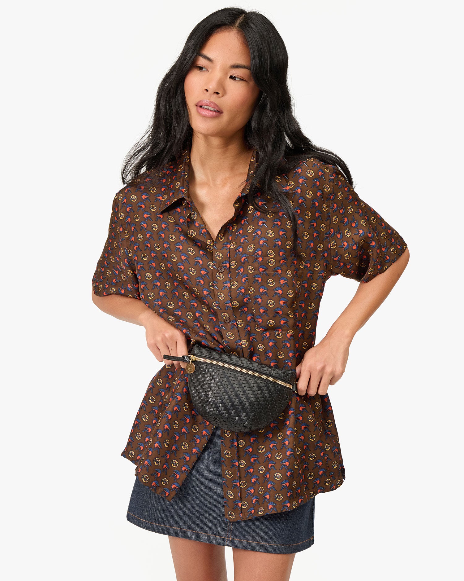 Petite Fanny on Sandra