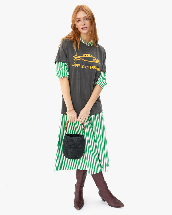 haley in the Faded Black Liberez Les Sardines Original Tee with the zoe skirt and the black with bamboo handle pot de miel