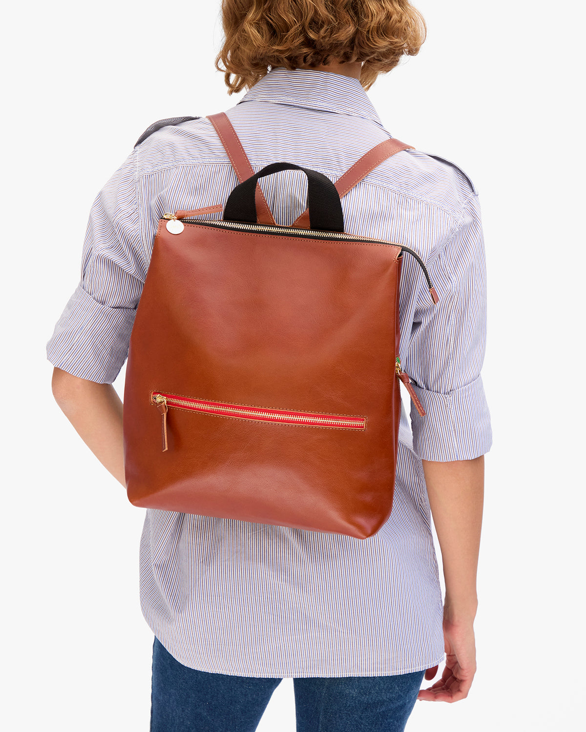 Close up view of Remi worn on Florencia's back