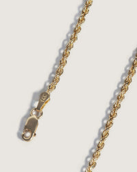 close up of the clasp on the Kinn Studios Rope Chain Necklace
