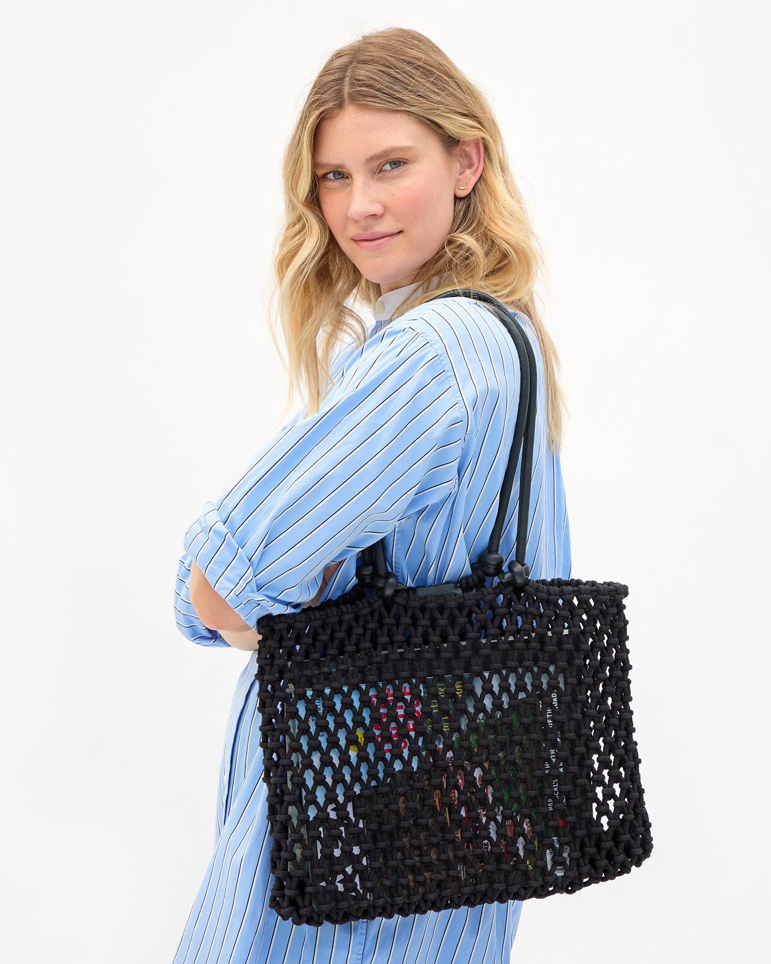 Sandy Beach Bag Black – Clare V.