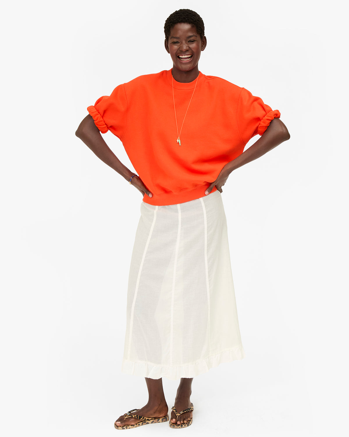 Short Sleeve Oversized Sweatshirt on Mouna