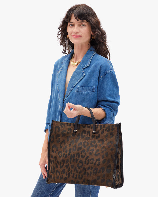 Danica holding Simple Tote