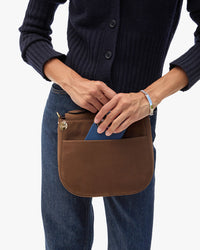 Turnlock Louis w Top Handle back view pocket