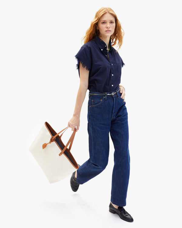 Haley swinging Volie Tote