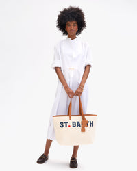 Model holding Volie Tote