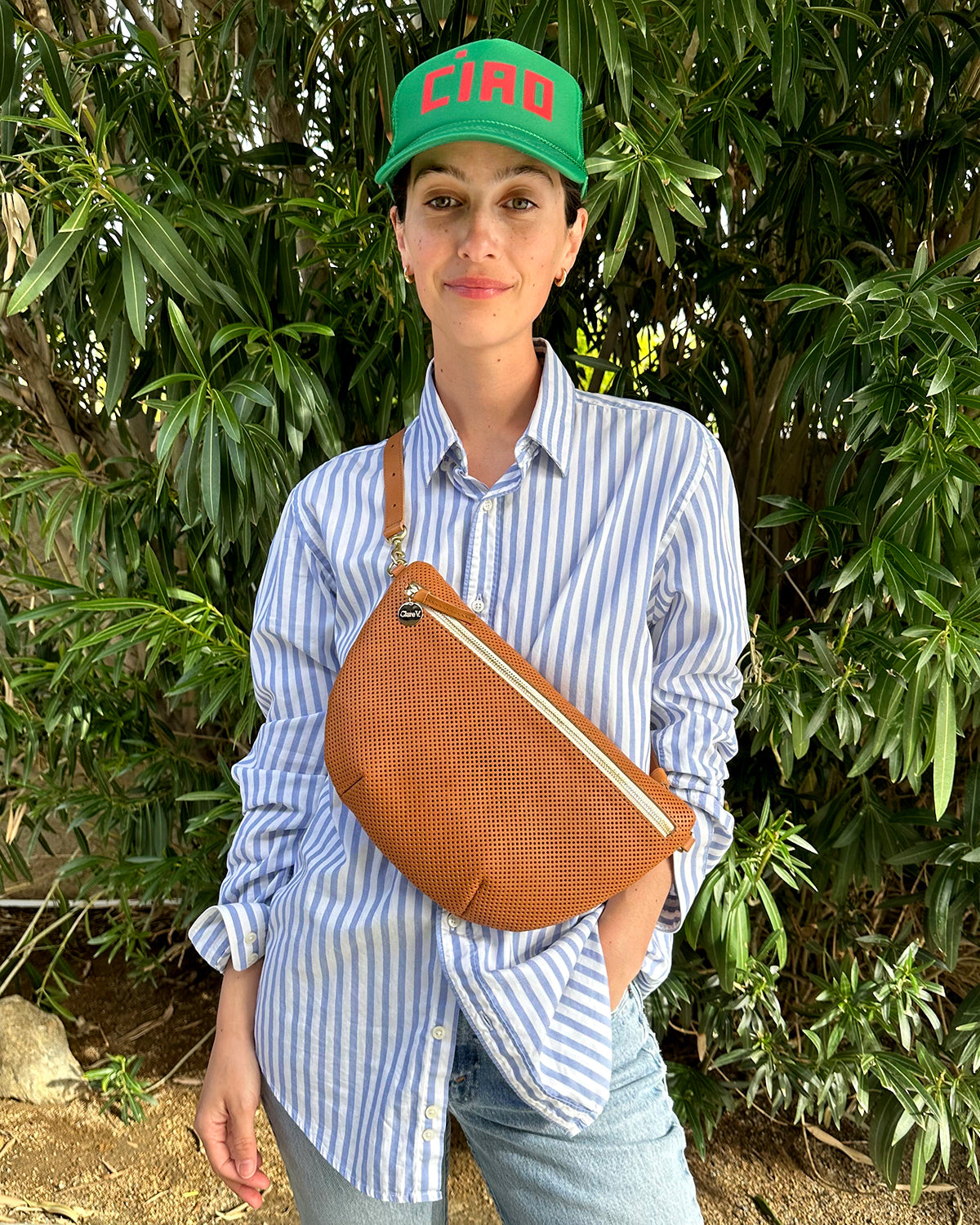 Model carrying the Cuoio Perf Grande Fanny.