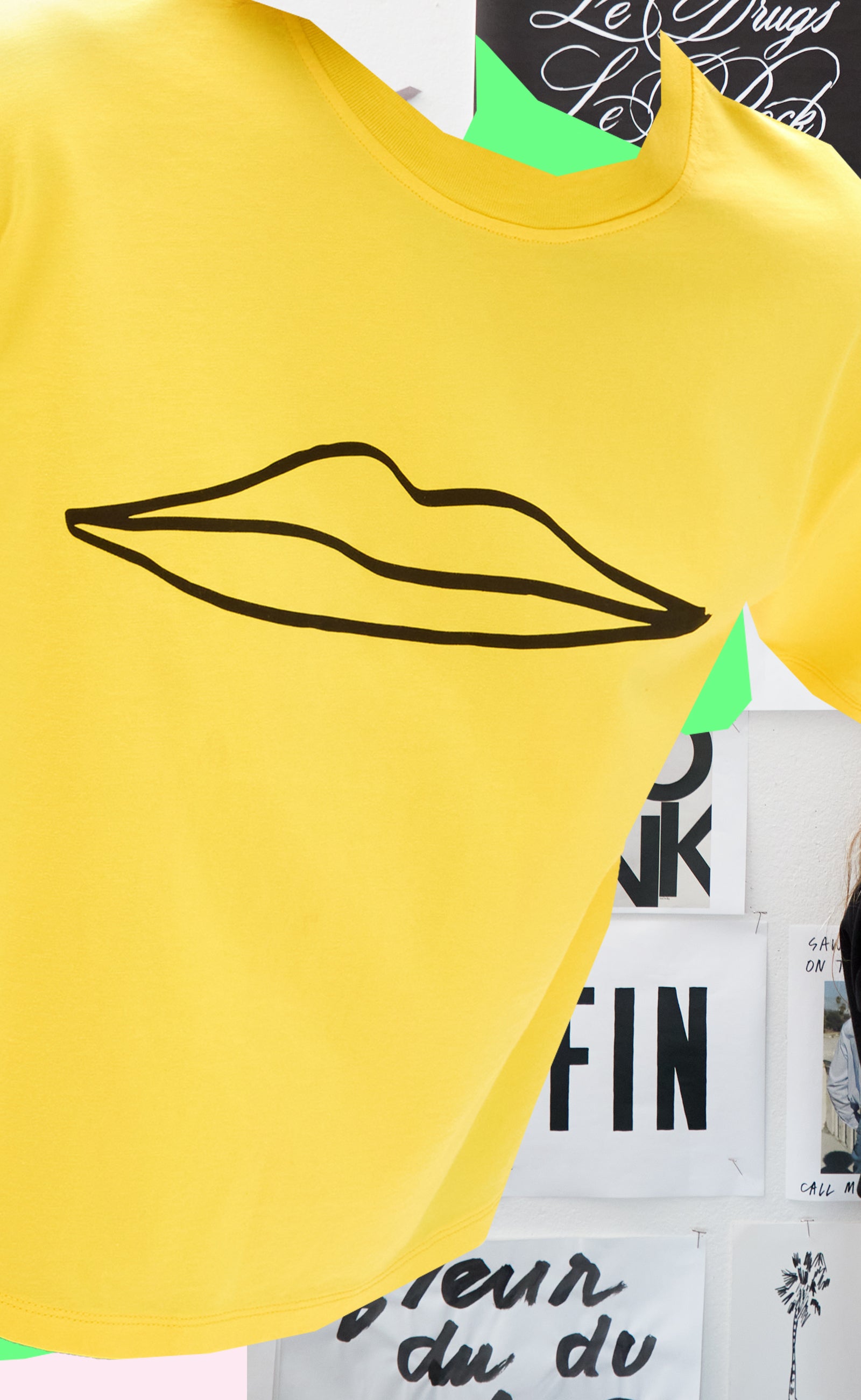 Bright Yellow with Surrealisme Lips Le Carré Tee.