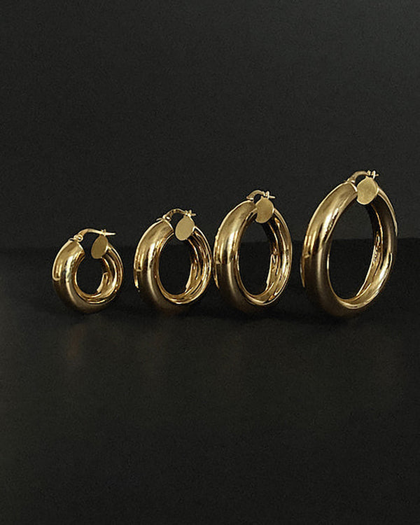 multiple sizes of the Kinn Studios Bold Hoops