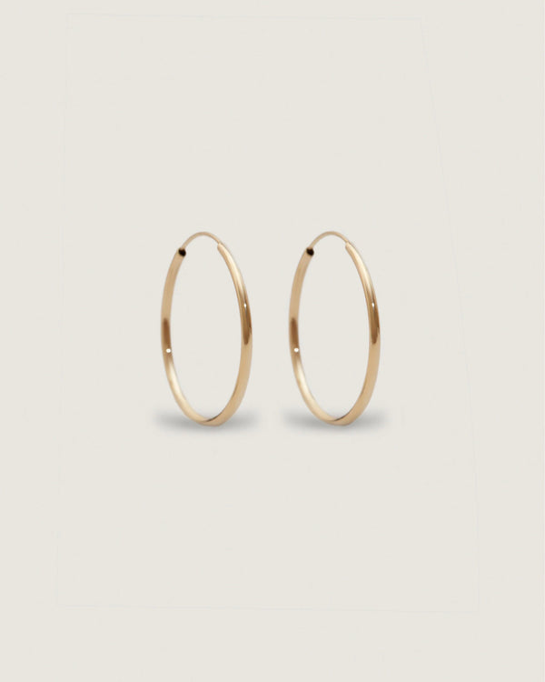 Kinn Lightweight Hoop Earrings