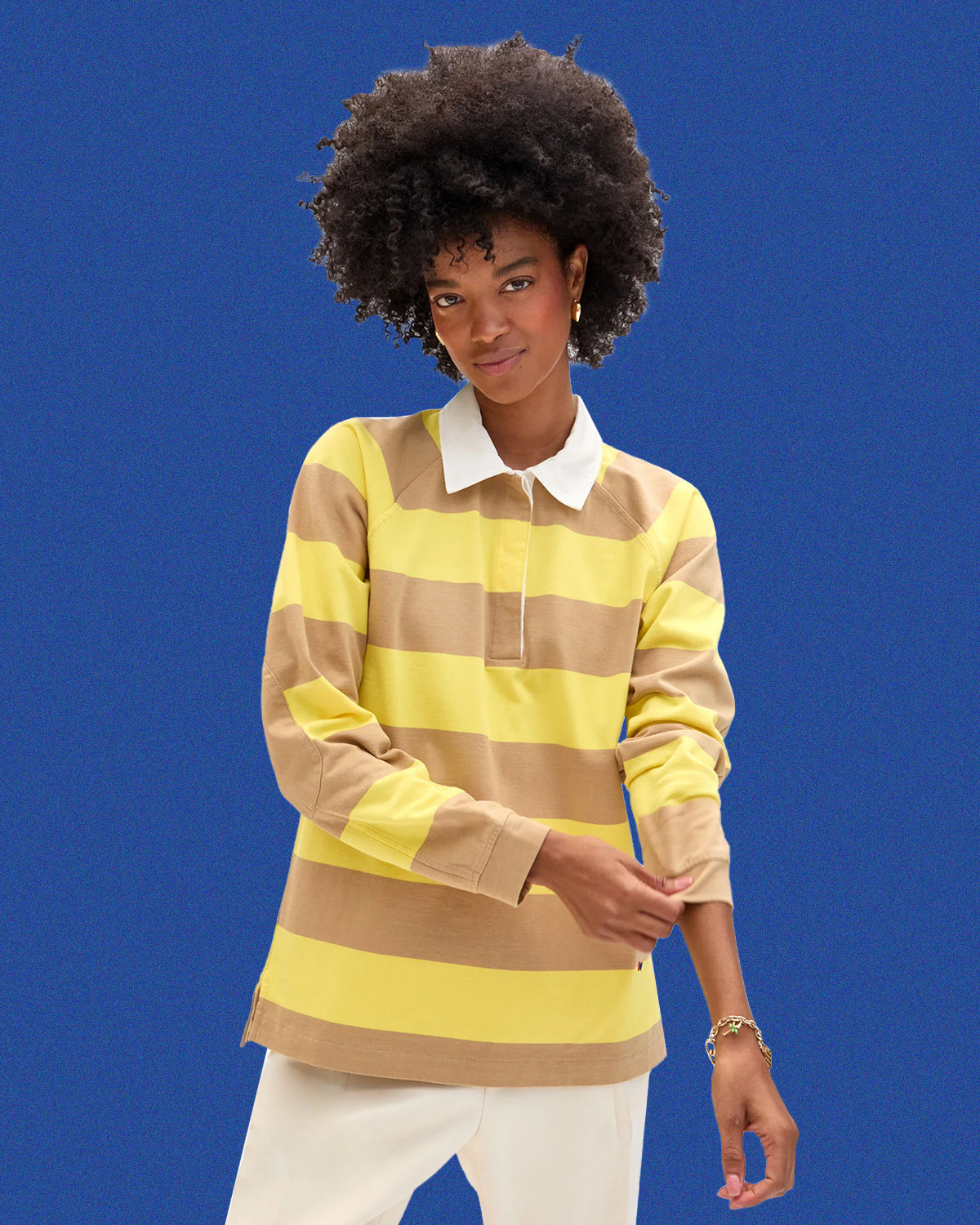 Model wearing the Khaki/Bright Yellow Le Rugby.