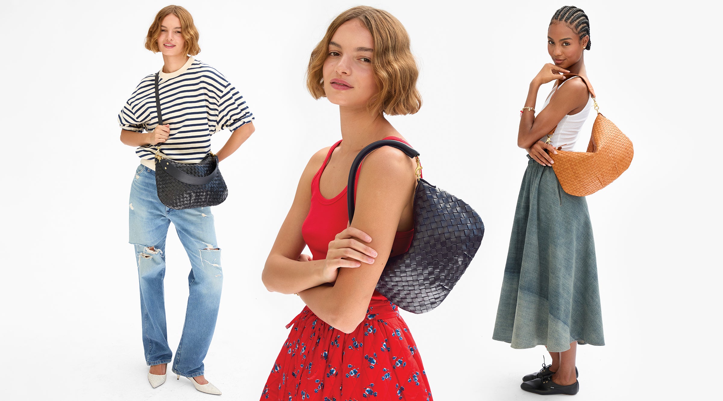 Models carrying the Moyen Messenger and Petit Moyen. 