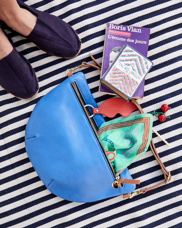 What fits in the Cobalt Grande Fanny