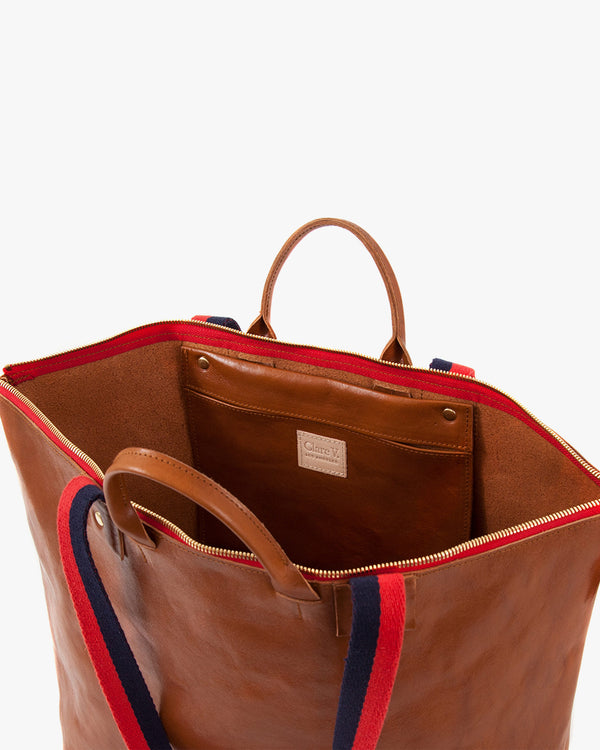 Interior of Le Zip Sac in Miel Rustic