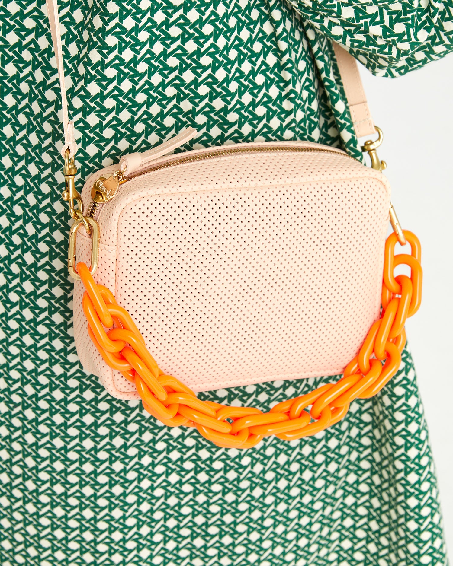 ballet perf midi sac with the neon orange resin shortie strap