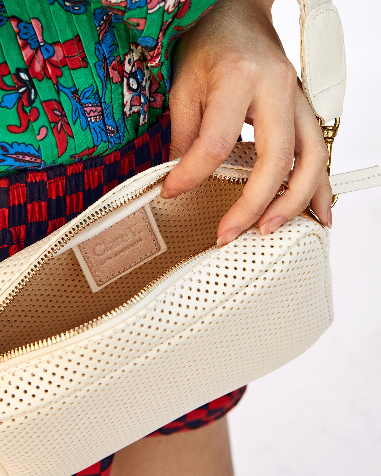 Cream Perf Midi Sac on Ami - Interior