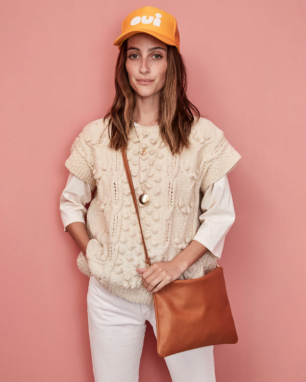 Frannie Carrying the Tan Single Sac Bretelle